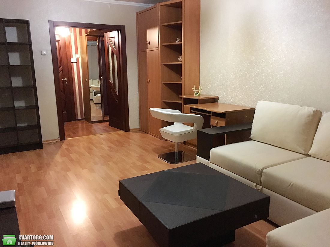 Rent out 2-room apartment. Киев,  Героев Сталинграда пр — photo 1