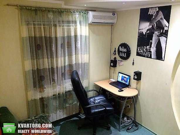 Sell 4-room apartment. Киев,  Богатырская — photo 7