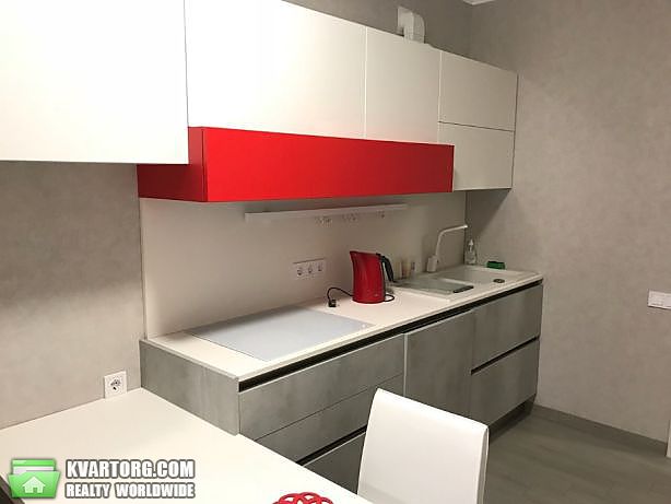 Rent out 2-room apartment. Киев,  Метрологическая — photo 1