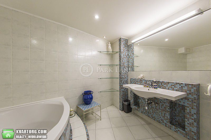 Rent out 2-room apartment. Киев,  Большая Васильковская — photo 9