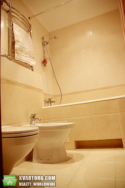 Rent out 3-room apartment. Киев, ул. Панаса Мирного — photo 8