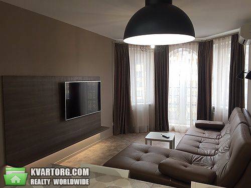 Rent out 2-room apartment. Киев,  Полтавская — photo 1