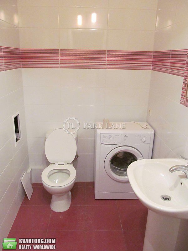 Rent out 3-room apartment. Киев,  Ирпенская — photo 10