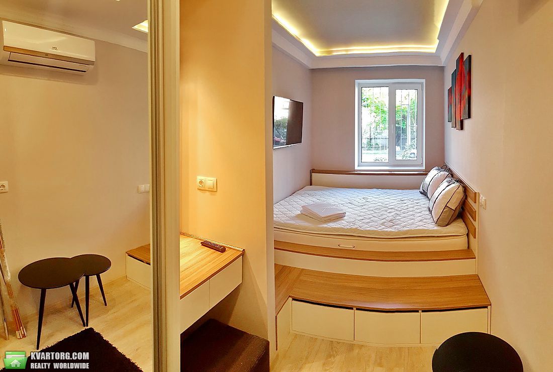 Sell 1-room apartment. Киев, Бойчука — photo 1