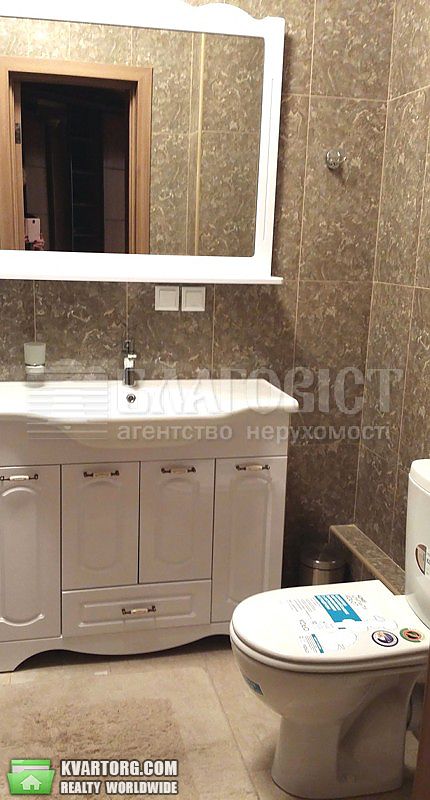 Rent out 3-room apartment. Киев,  Дмитриевская — photo 9