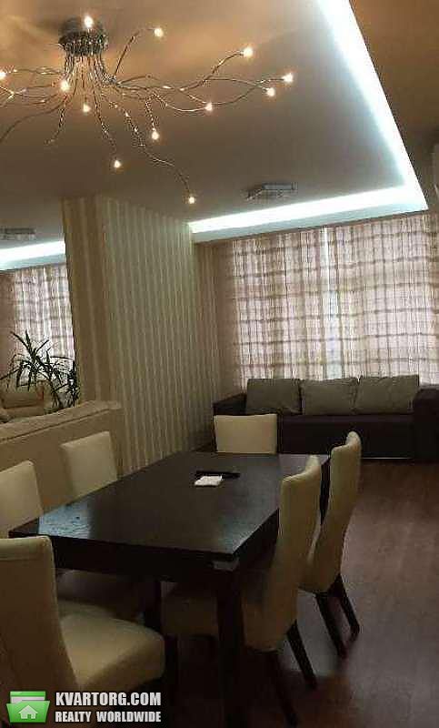 Rent out 2-room apartment. Киев,  Саксаганского — photo 2