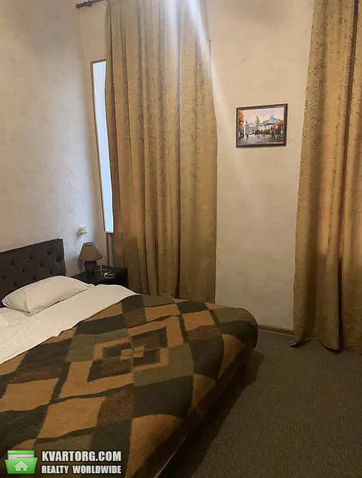 Rent out 2-room apartment. Киев,  Костельная — photo 2