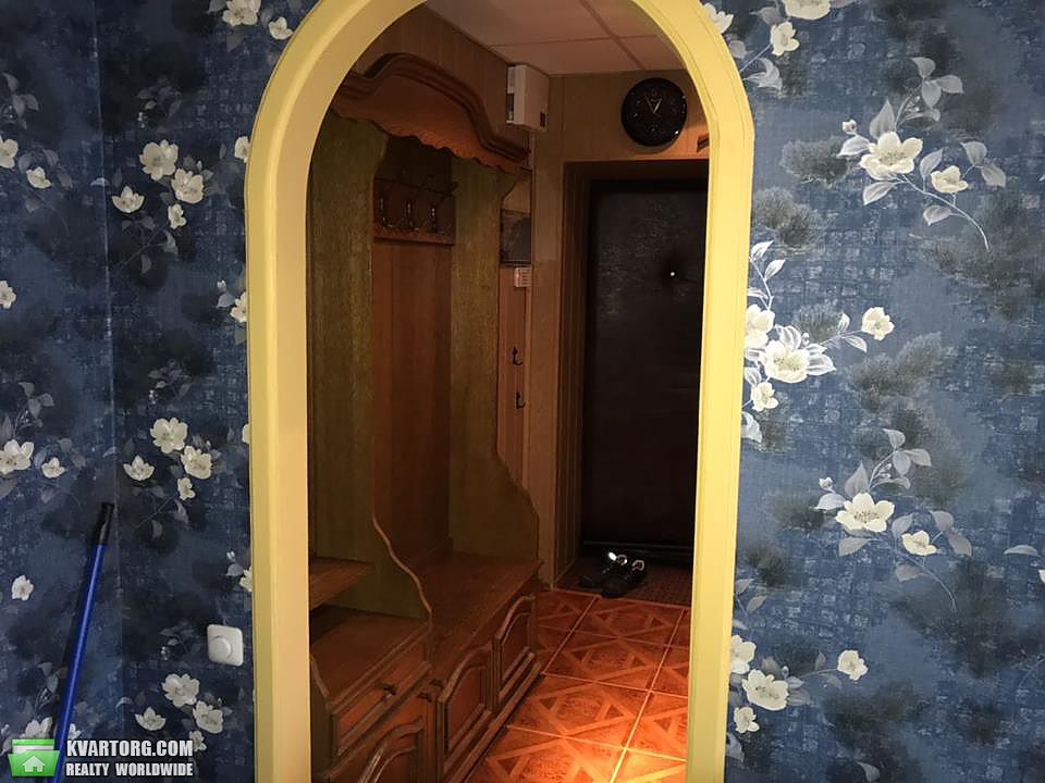 Rent out 1-room apartment. Киев,  Щорса — photo 7