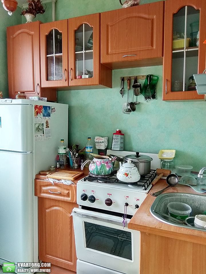 Rent out 2-room apartment. Киев,  Приречная — photo 1