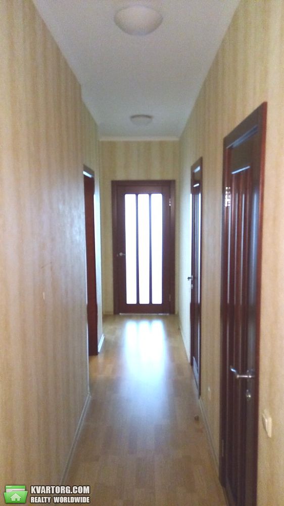 Rent out 3-room apartment. Киев,  Никольско-Слободская — photo 2