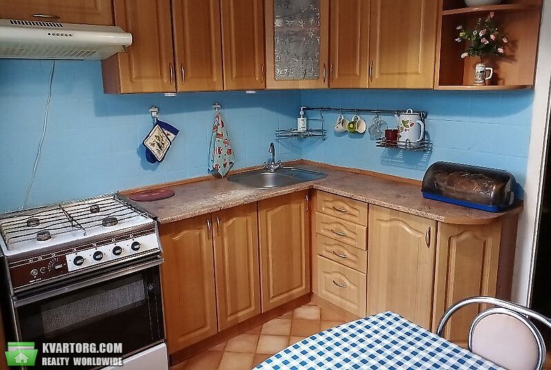 Sell 3-room apartment. Киев,  Радужная — photo 1