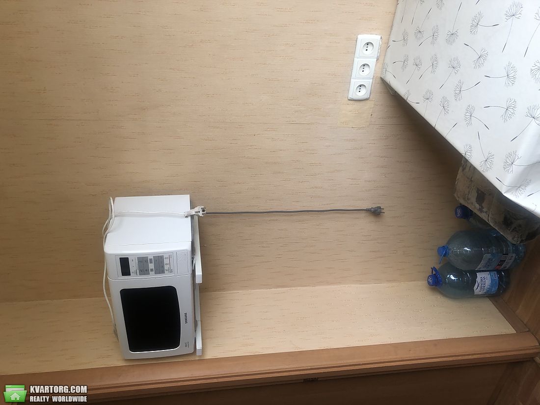 Rent out 1-room apartment. Киев,  Шолом-Алейхема — photo 1