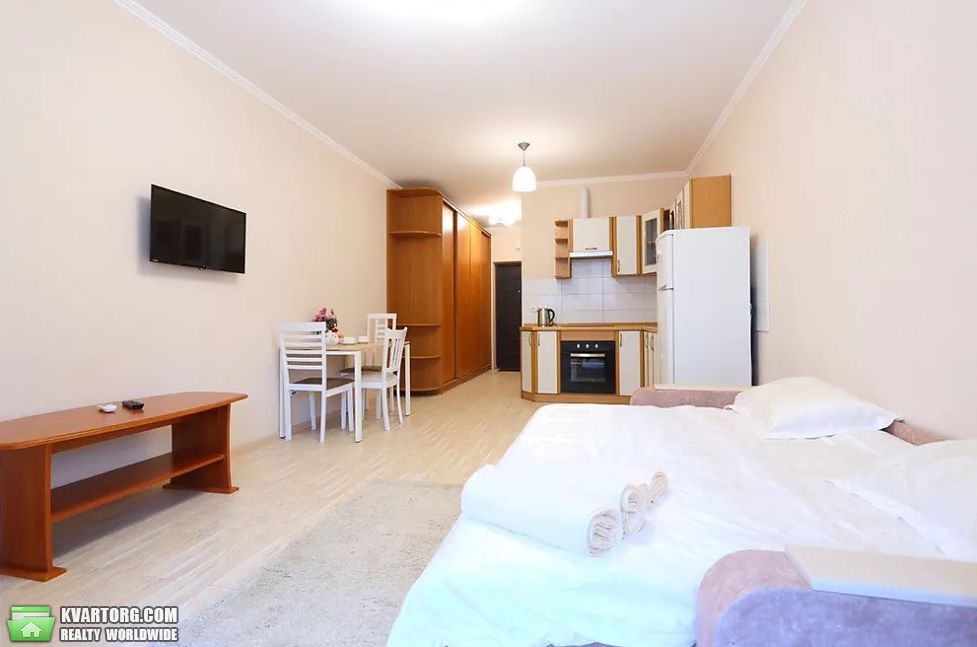 Rent out 1-room apartment. Киев, Львовская — photo 6