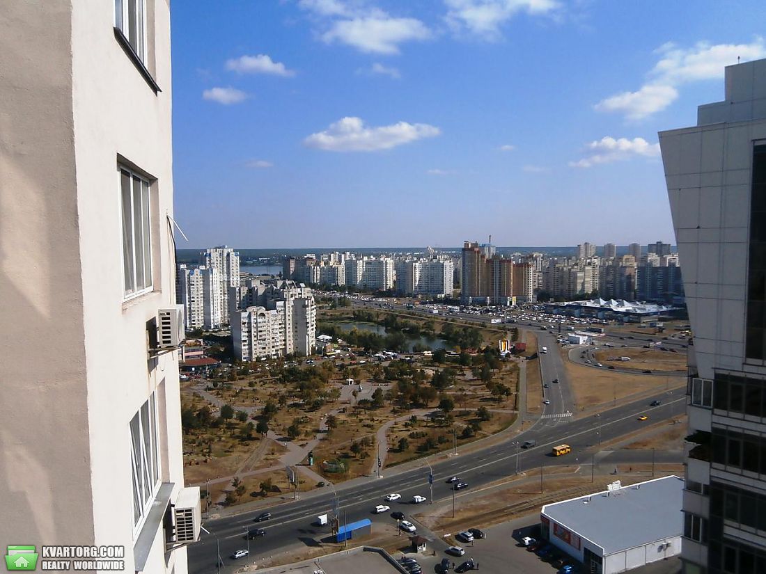 Rent out 2-room apartment. Киев,  Срибнокильская — photo 5