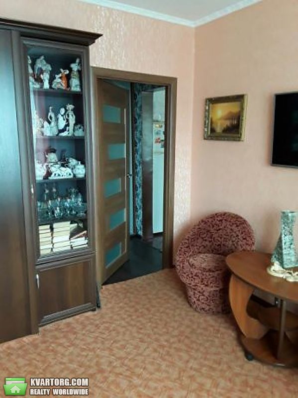 Sell 2-room apartment. Киев,  Героев Днепра — photo 3