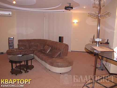 Sell 2-room apartment. Киев, Старонаводницкая — photo 2
