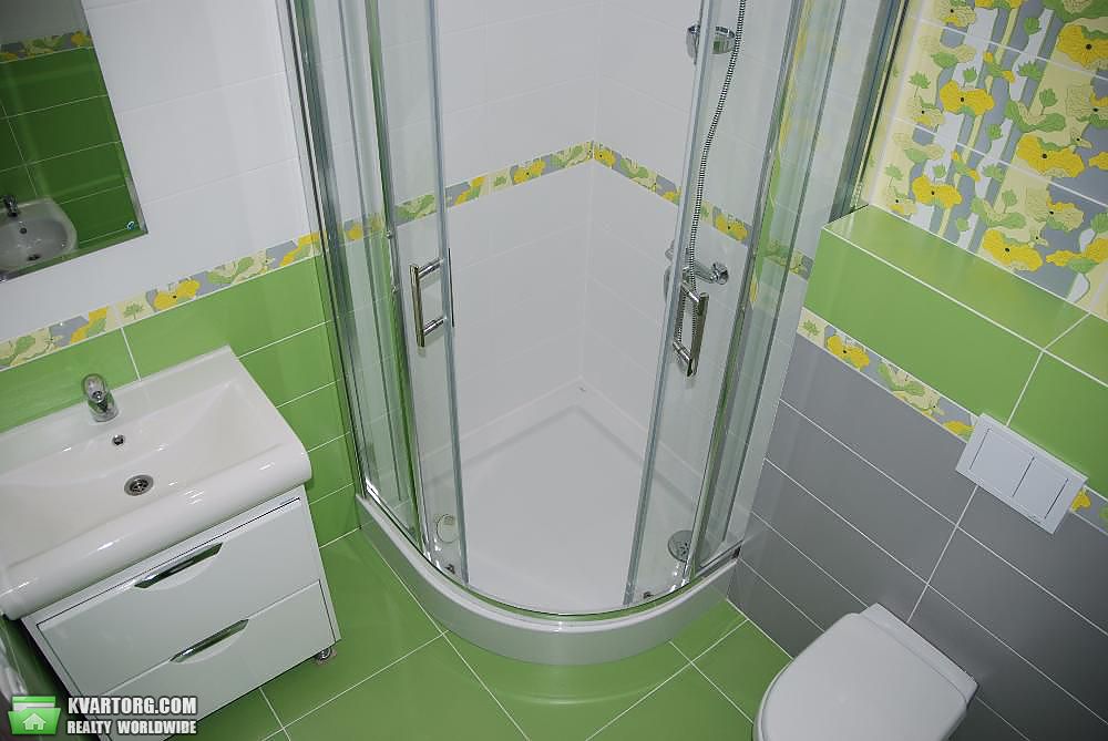 Rent out 2-room apartment. Киев,  Феодосийская — photo 4