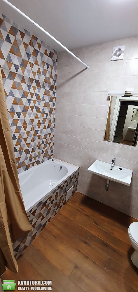 Rent out 1-room apartment. Киев, Каховська вул. — photo 9