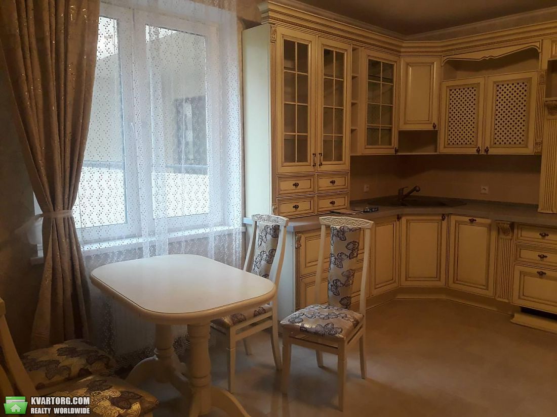 Rent out 2-room apartment. Киев,  Полтавская — photo 5