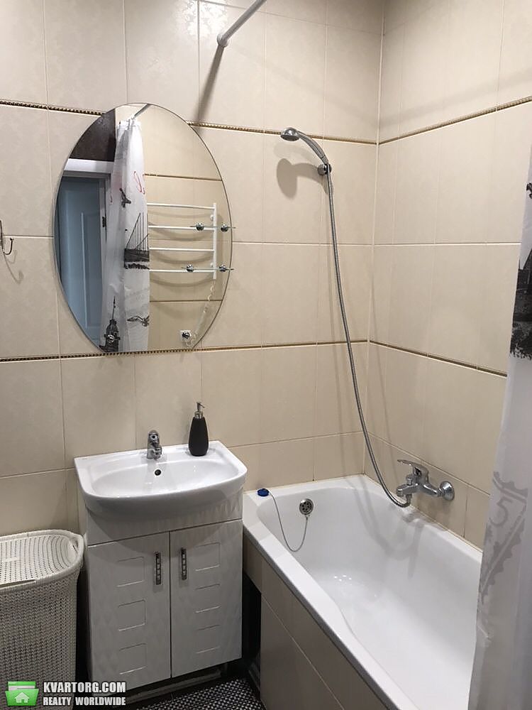 Rent out 1-room apartment. Киев,  Львовская — photo 6