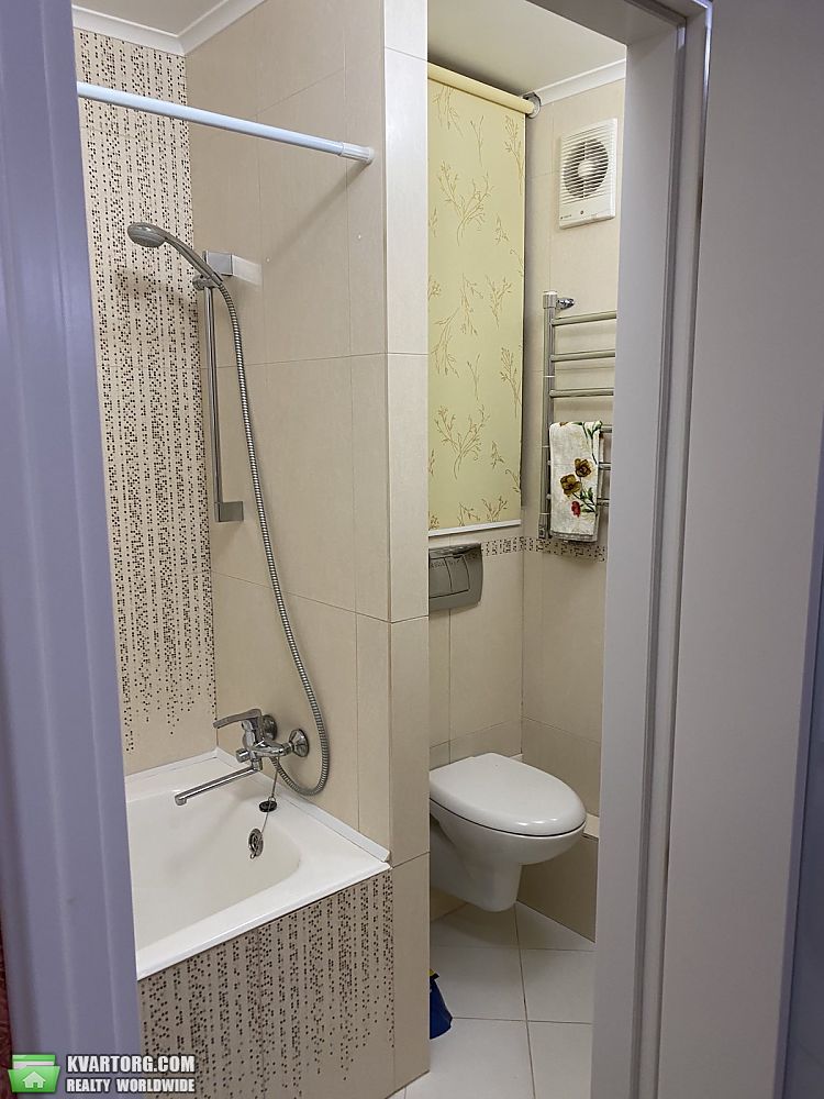 Rent out 1-room apartment. Киев, Тычины — photo 6