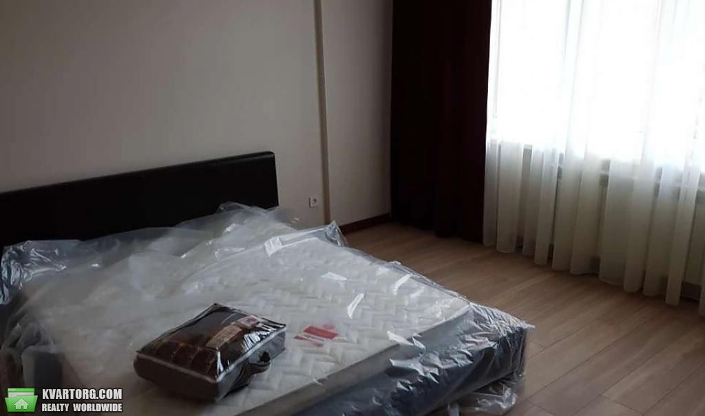 Rent out 4-room apartment. Киев,  Полтавская — photo 6