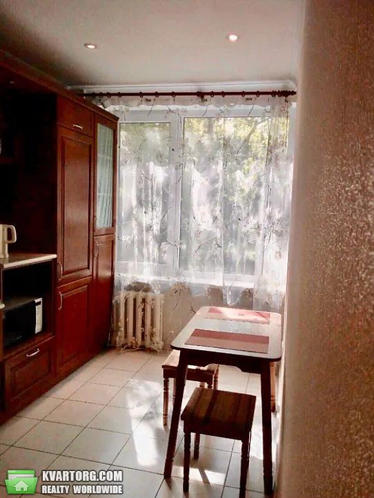 Rent out 2-room apartment. Киев, Тютюнника — photo 4