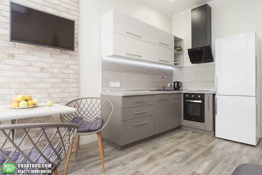 Rent out 1-room apartment. Киев,  Демиевская — photo 3