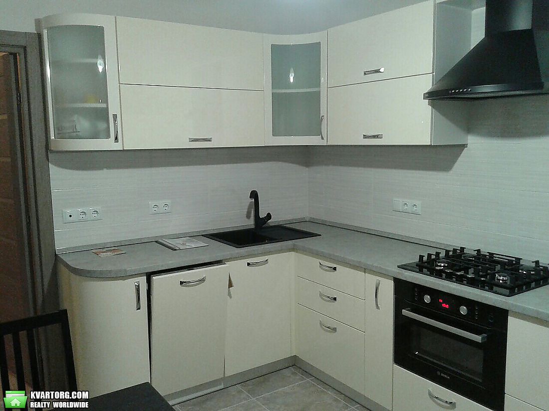 Rent out 2-room apartment. Киев, Метрологическая — photo 2
