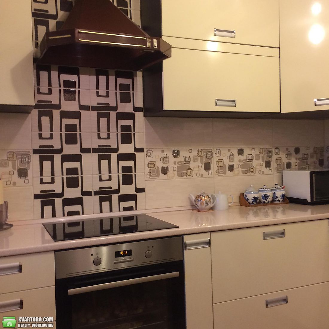 Sell 3-room apartment. Киев,  Орловская — photo 1