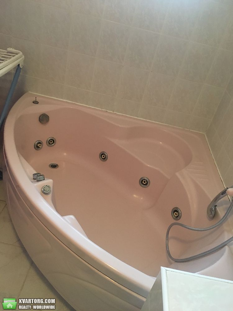 Rent out 2-room apartment. Киев,  Большая Васильковская — photo 7
