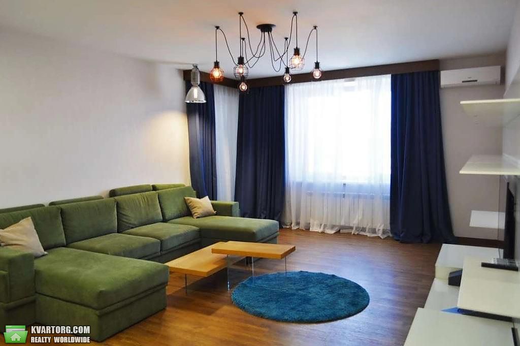 Rent out 4-room apartment. Киев,  Мирного Панаса — photo 1