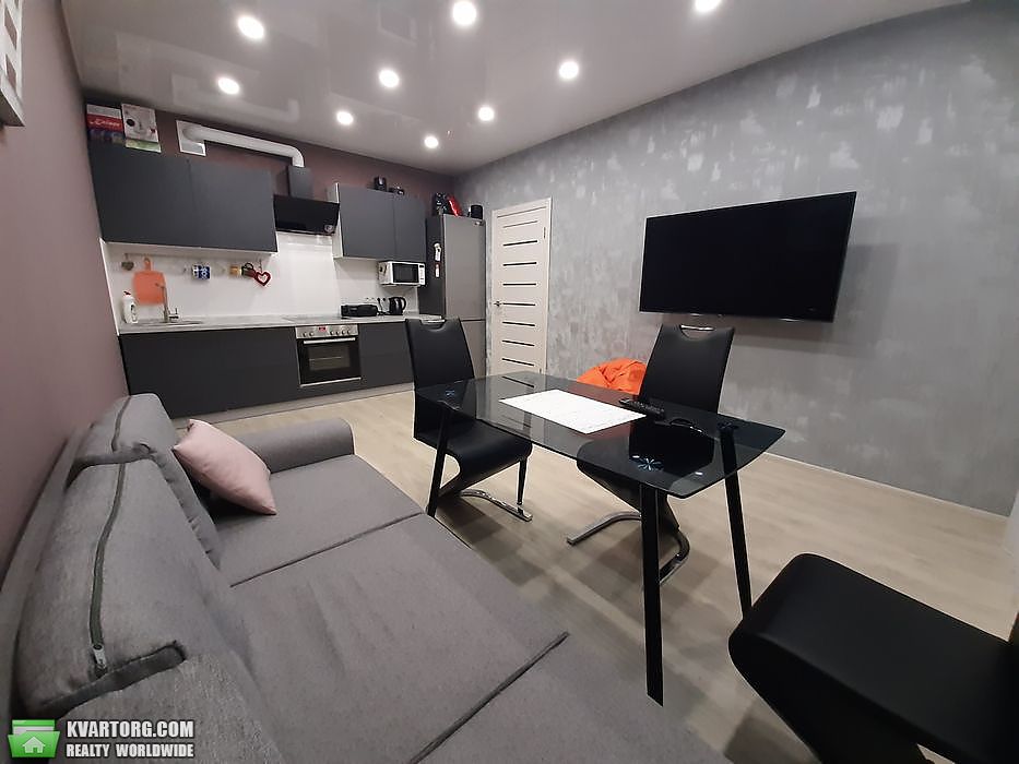 Sell 2-room apartment. Киев,  Правды пр — photo 1