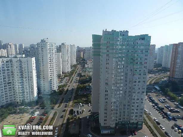 Rent out 2-room apartment. Киев,  Чавдар — photo 5