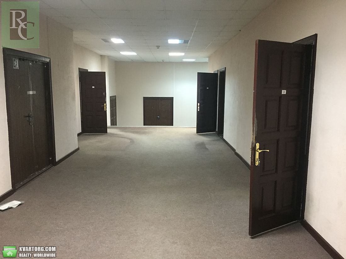 Rent out office. Киев,  Соломенская — photo 1
