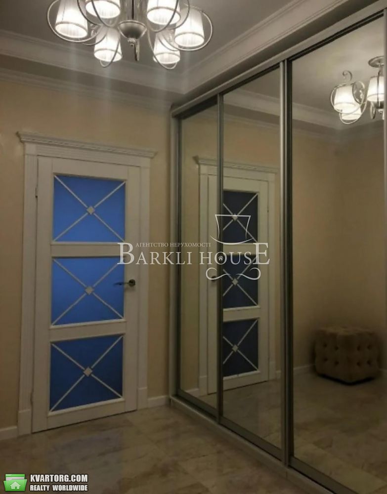 Rent out 2-room apartment. Киев, луценко — photo 9