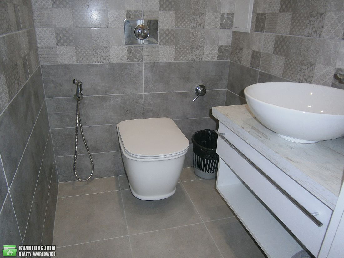 Rent out 2-room apartment. Киев, ул. Никольско-Слободская — photo 9