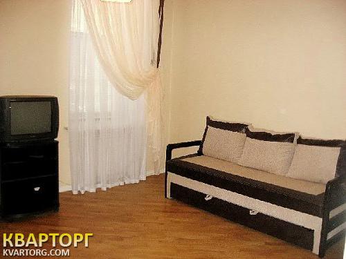 Rent out 2-room apartment. Одесса,  Софиевская — photo 1
