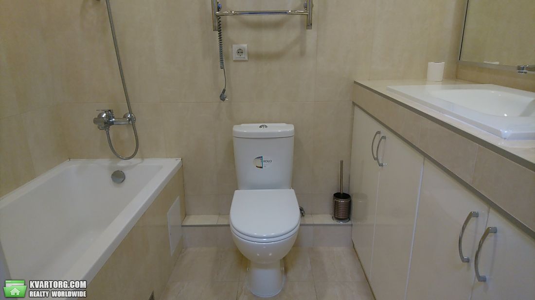 Rent out 1-room apartment. Киев, Жмеринская — photo 8