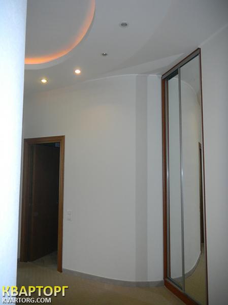 Rent out 2-room apartment. Киев,  Шота Руставели — photo 9