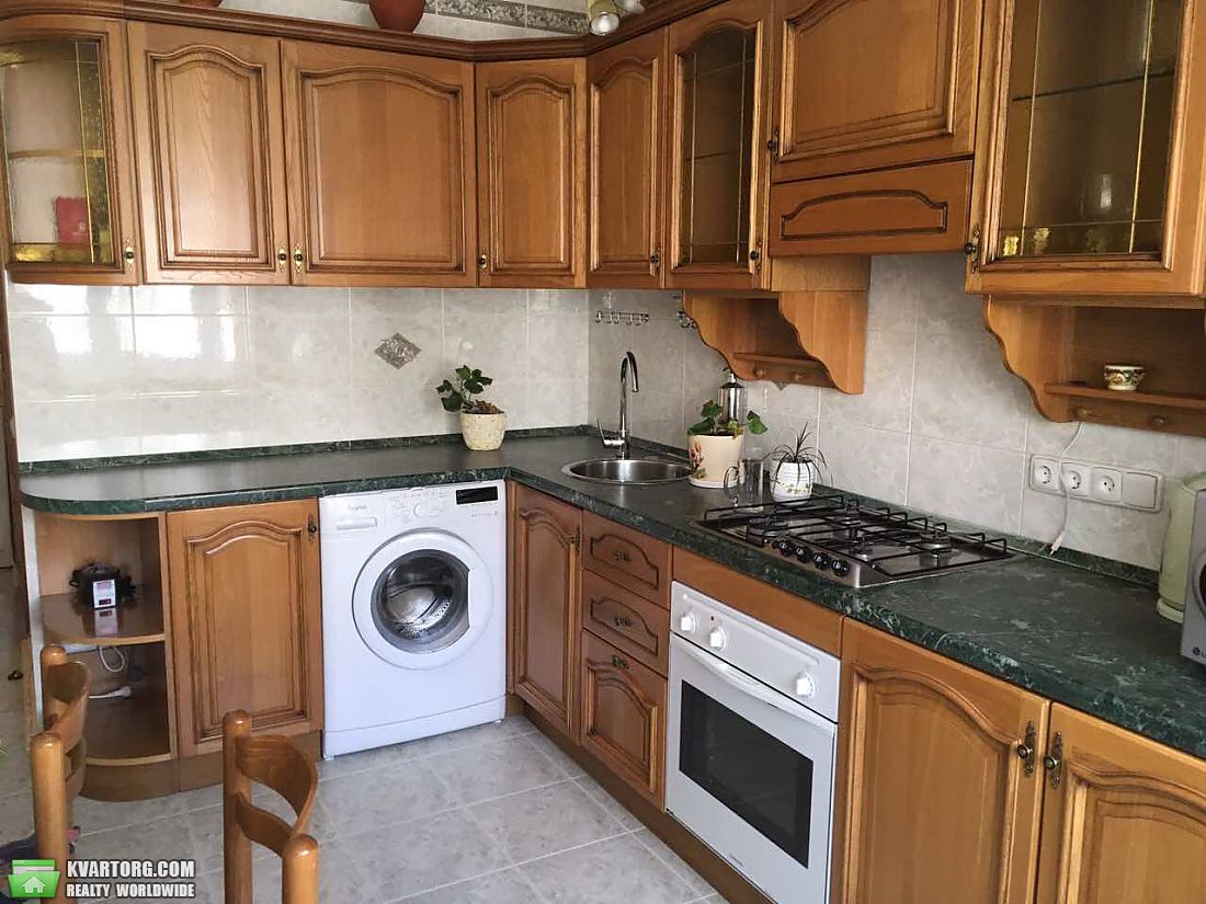 Rent out 3-room apartment. Киев,  Леси Украинки бул — photo 1