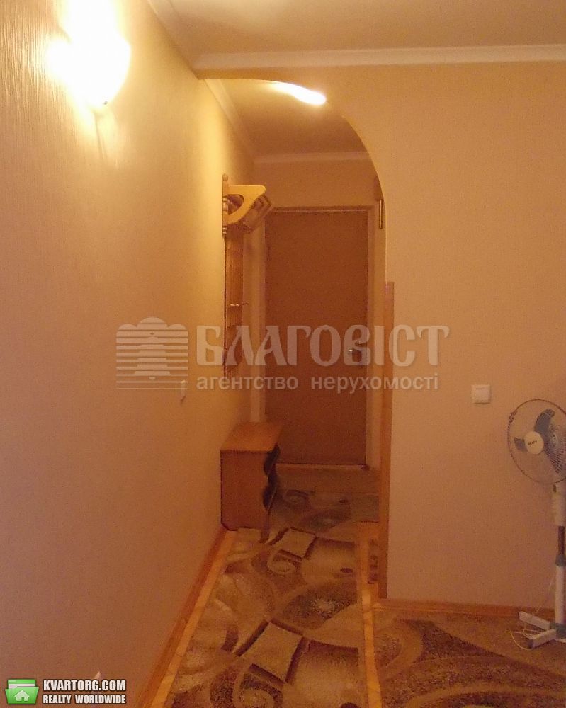 Rent out 3-room apartment. Киев,  Первомайского — photo 4