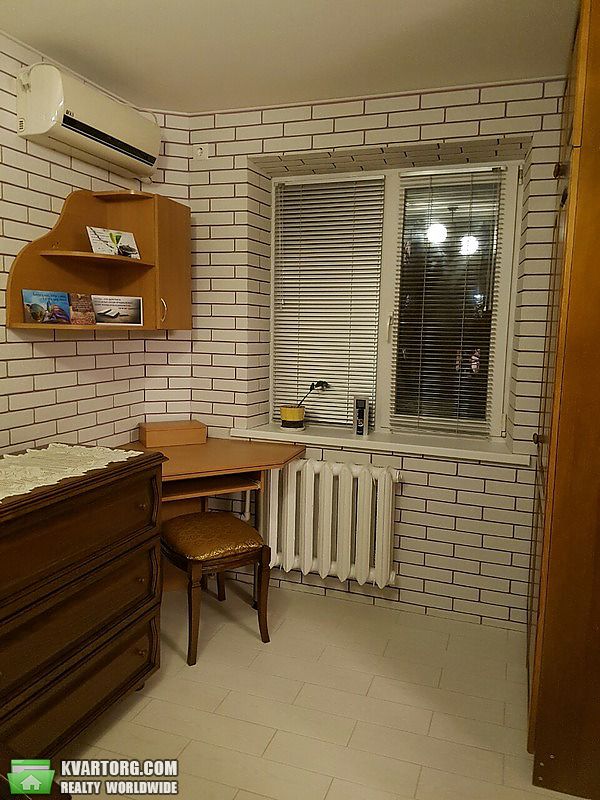 Rent out 2-room apartment. Днепропетровск, пр.Богдана Хмельницкого — photo 1