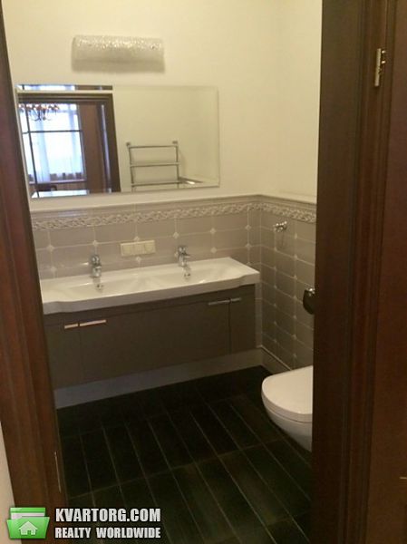 Rent out 3-room apartment. Киев, ул. Дмитриевская — photo 10