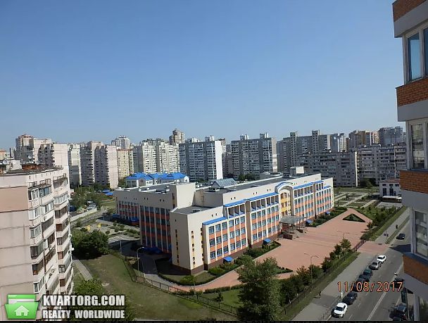 Rent out 3-room apartment. Киев,  Срибнокильская — photo 9