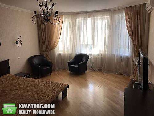 Rent out 3-room apartment. Киев,  Амосова — photo 8