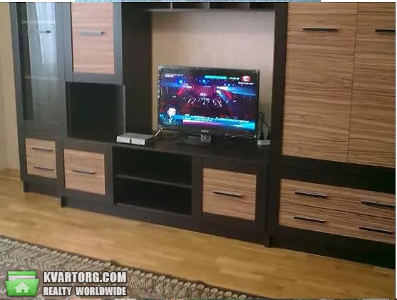 Rent out 2-room apartment. Киев,  Осенняя — photo 9