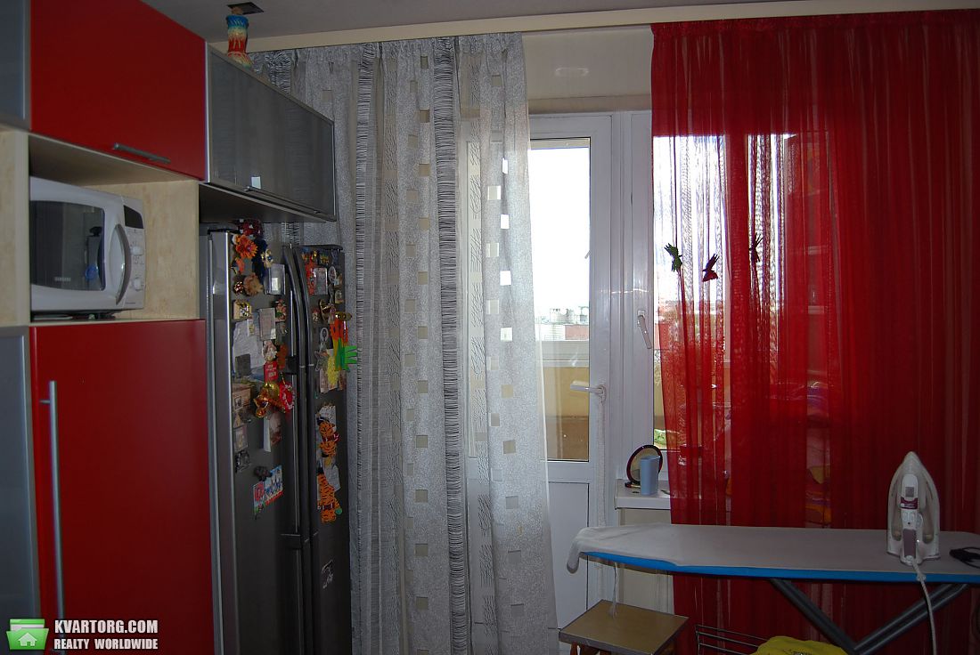 Sell 4-room apartment. Киев,  Харьковское шоссе — photo 3