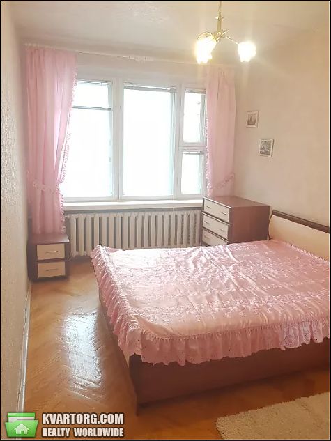 Rent out 2-room apartment. Киев, Суворова — photo 2