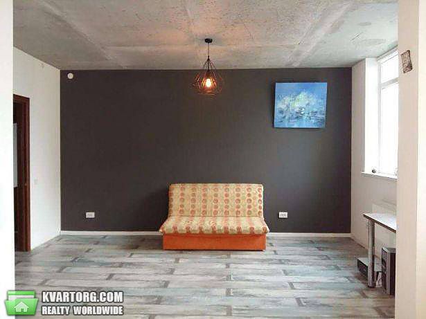 Rent out 2-room apartment. Киев,  Воскресенская — photo 2